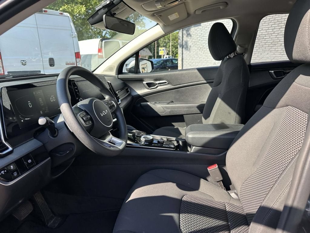 2023 Kia Sportage Hybrid LX