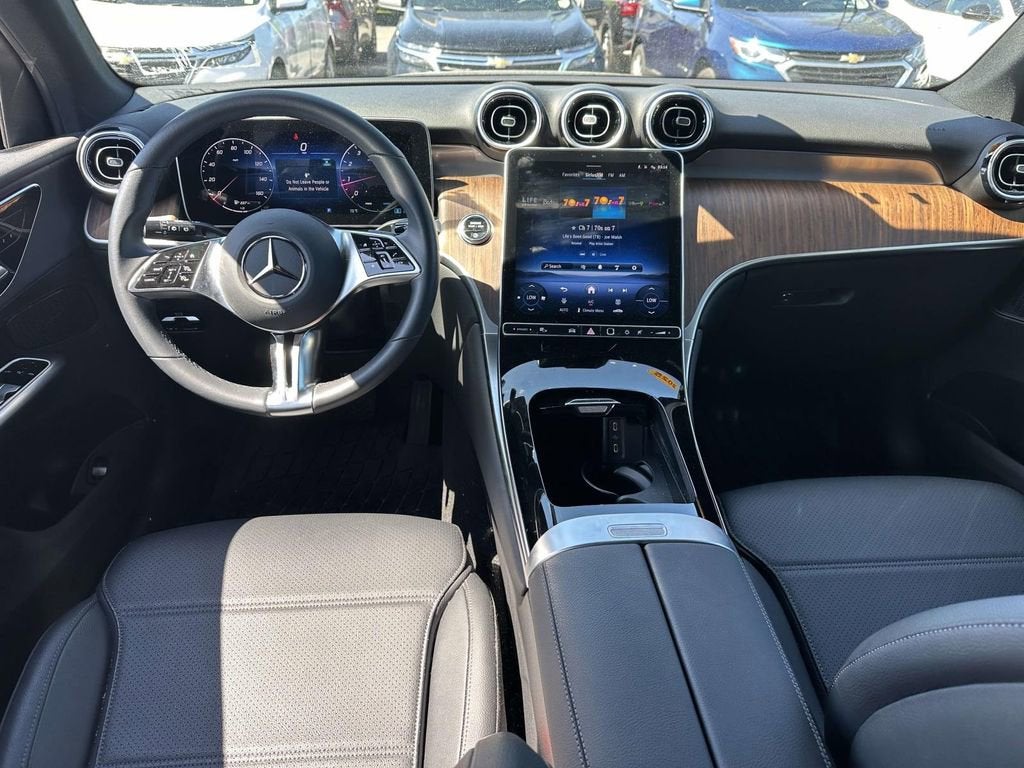 2025 Mercedes-Benz GLC GLC 300