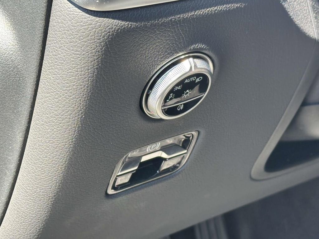 2025 Mercedes-Benz GLC GLC 300