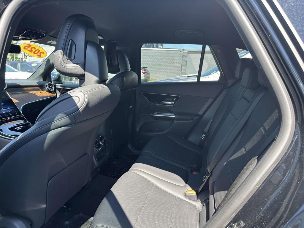 2025 Mercedes-Benz GLC GLC 300