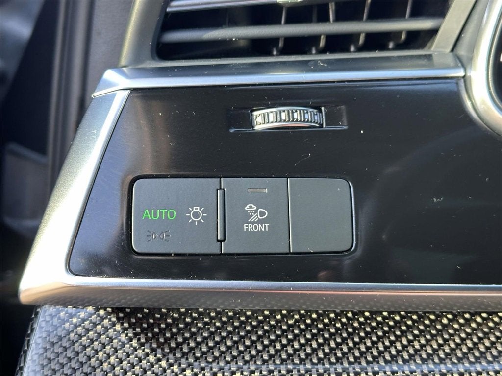 2022 Audi SQ7 Premium Plus