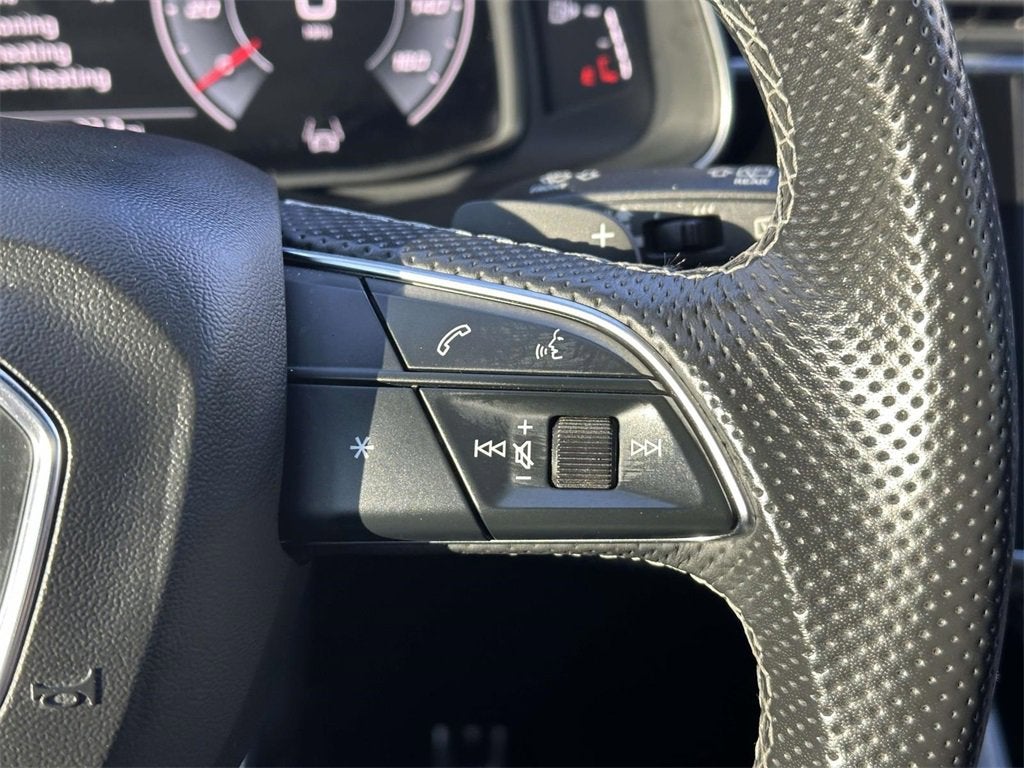 2022 Audi SQ7 Premium Plus