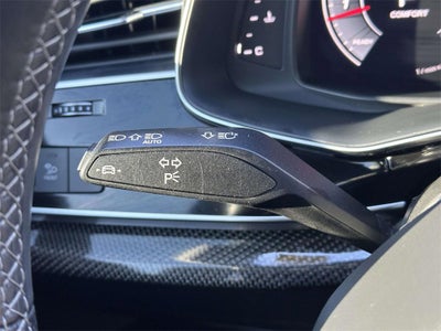 2022 Audi SQ7 Premium Plus