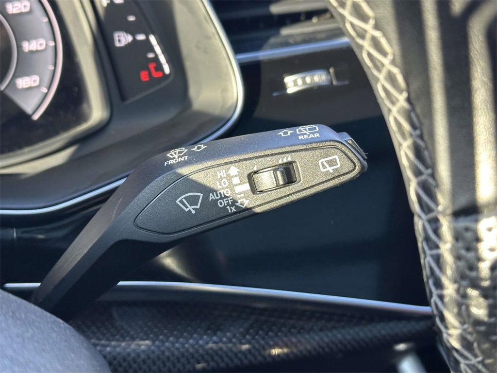 2022 Audi SQ7 Premium Plus