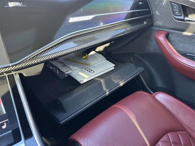 2022 Audi SQ7 Premium Plus