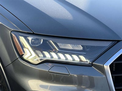 2022 Audi SQ7 Premium Plus