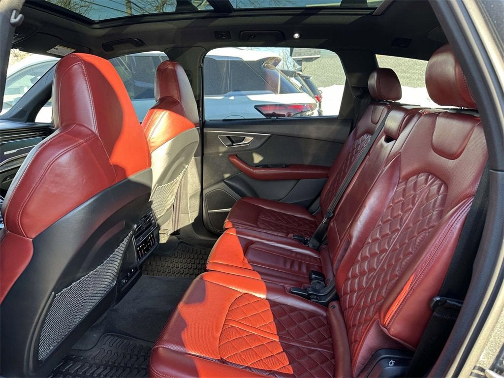 2022 Audi SQ7 Premium Plus