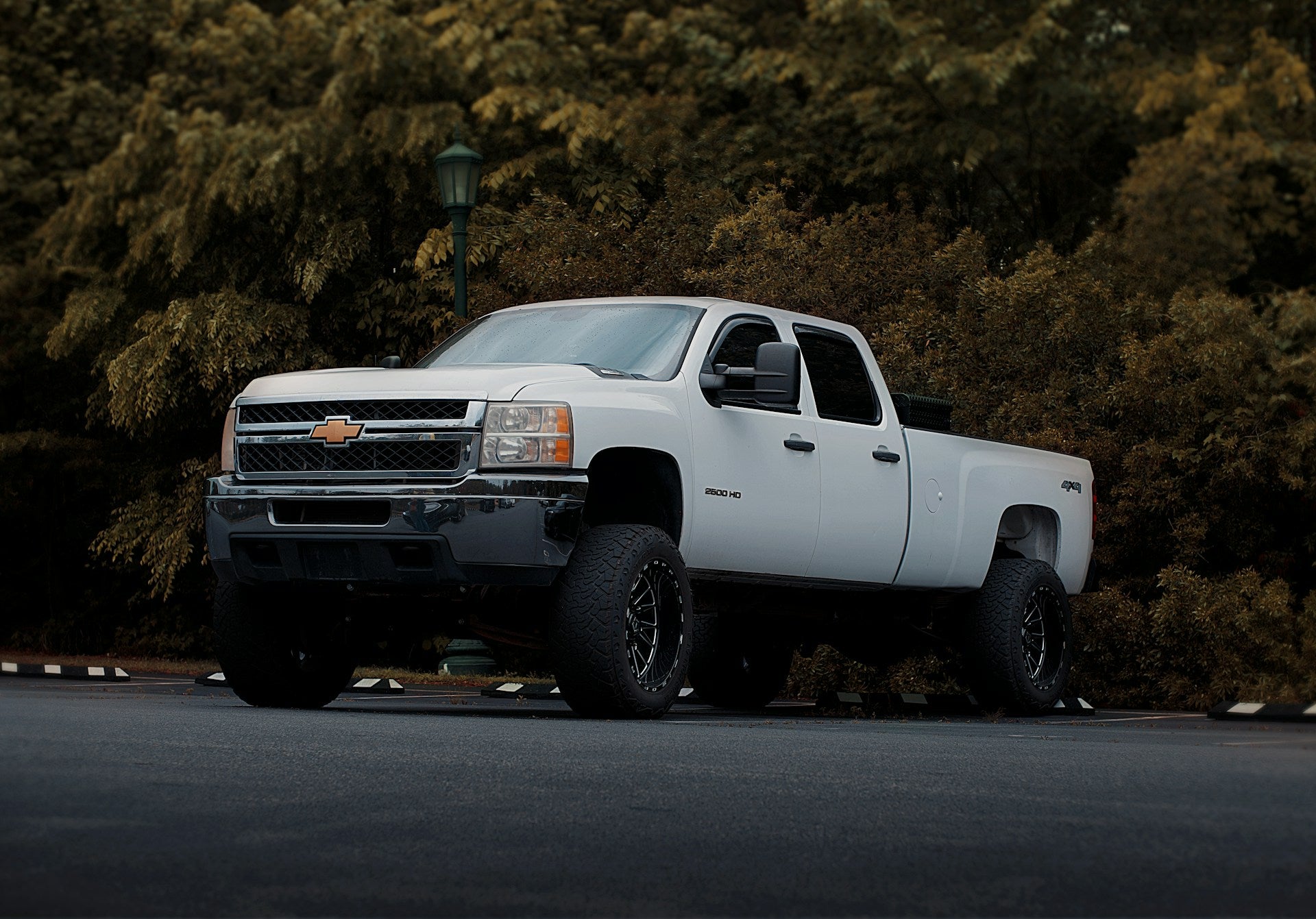 Trucks 